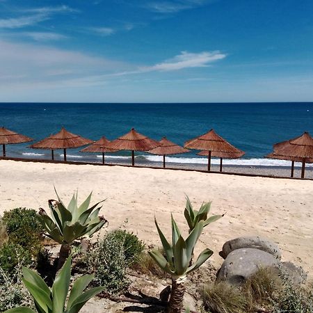 La Paloma Beach Apartment With Pool By Casa Del Sol Hr مانيلفا المظهر الخارجي الصورة