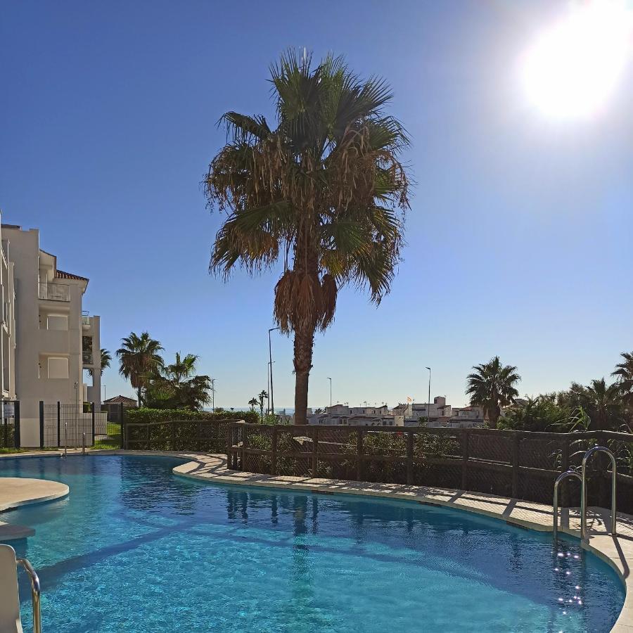 La Paloma Beach Apartment With Pool By Casa Del Sol Hr مانيلفا المظهر الخارجي الصورة