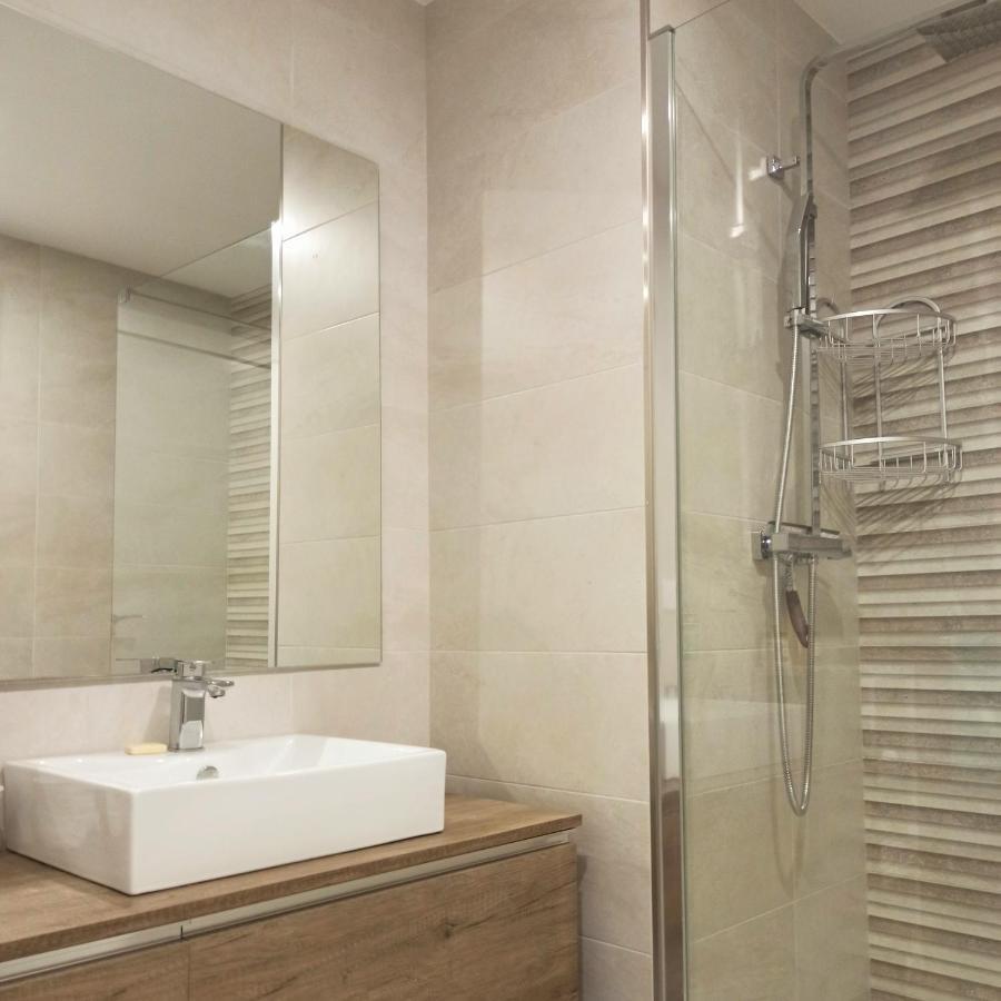La Paloma Beach Apartment With Pool By Casa Del Sol Hr مانيلفا المظهر الخارجي الصورة