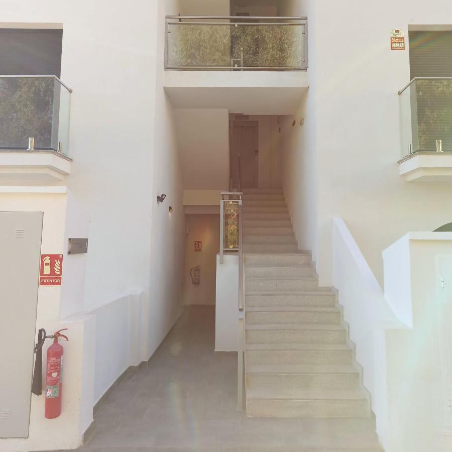 La Paloma Beach Apartment With Pool By Casa Del Sol Hr مانيلفا المظهر الخارجي الصورة