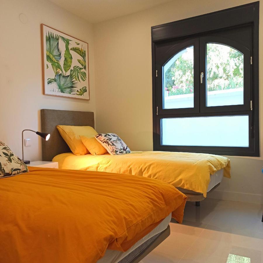 La Paloma Beach Apartment With Pool By Casa Del Sol Hr مانيلفا المظهر الخارجي الصورة